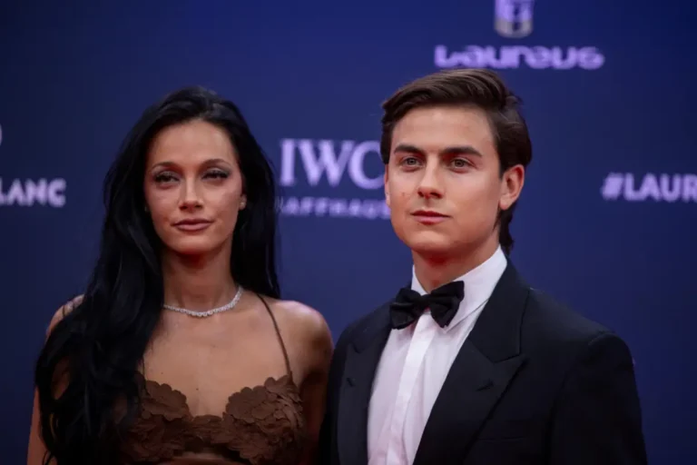 Roma : Dybala révèle que sa femme lui a fait perdre des millions