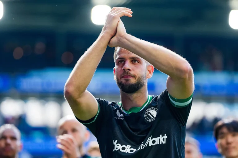 Un défenseur d'Eredivisie dribble toute l'Europe et file en Arabie Saoudite