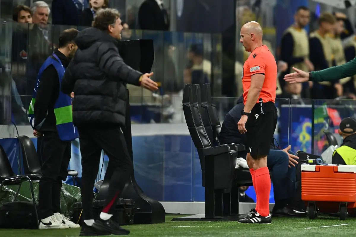 Inter-Barça: L'UEFA prend la défense de l'arbitre Szymon Marciniak