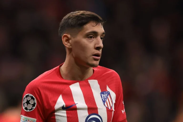 Nahuel Molina lors d'un match de Ligue des Champions @Alamy