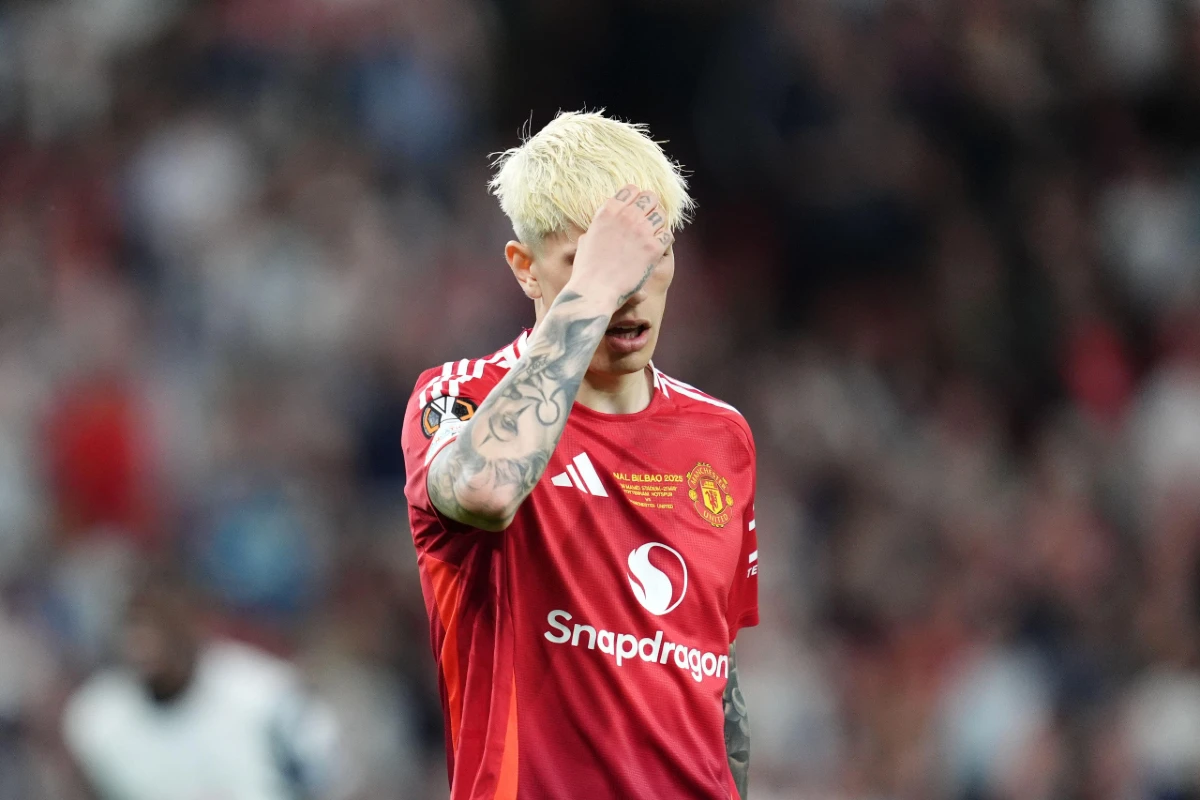 Bayer Leverkusen: Eric Ten Hag abandonne Alejandro Garnacho