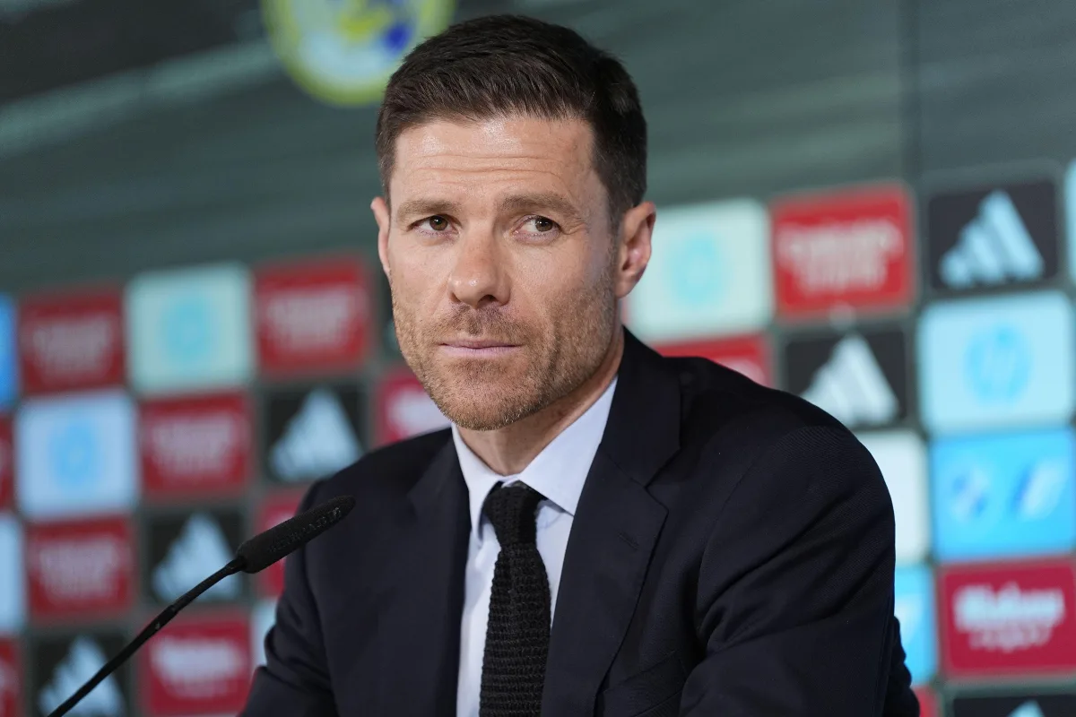 Real Madrid : Xabi Alonso prolonge un cadre du vestiaire