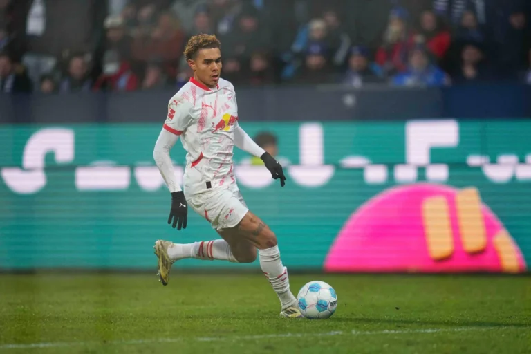 Antonio Nusa visé par Naples @Alamy