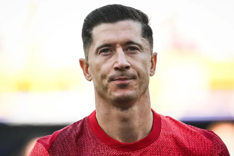 Barça Lewandowski annonce la fin, J'ai décidé d'arrêter