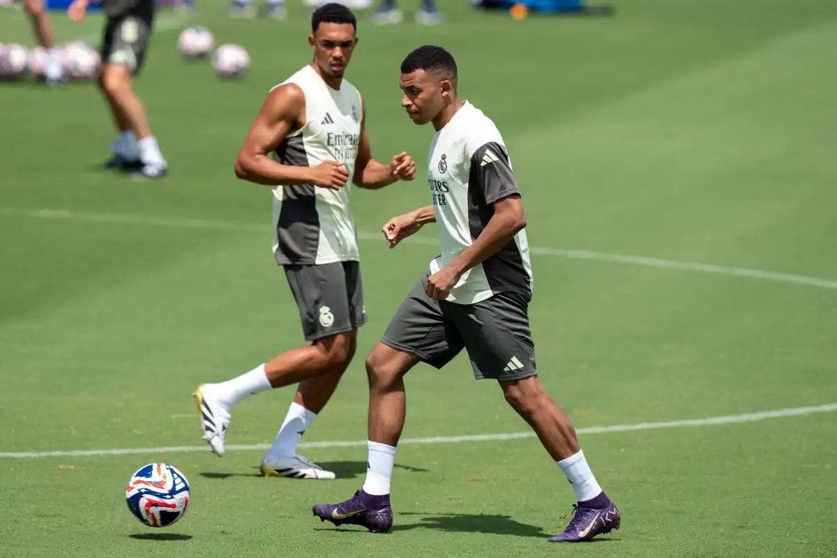 Kylian Mbappé : Booba prêt à révéler les secrets sombres du joueur