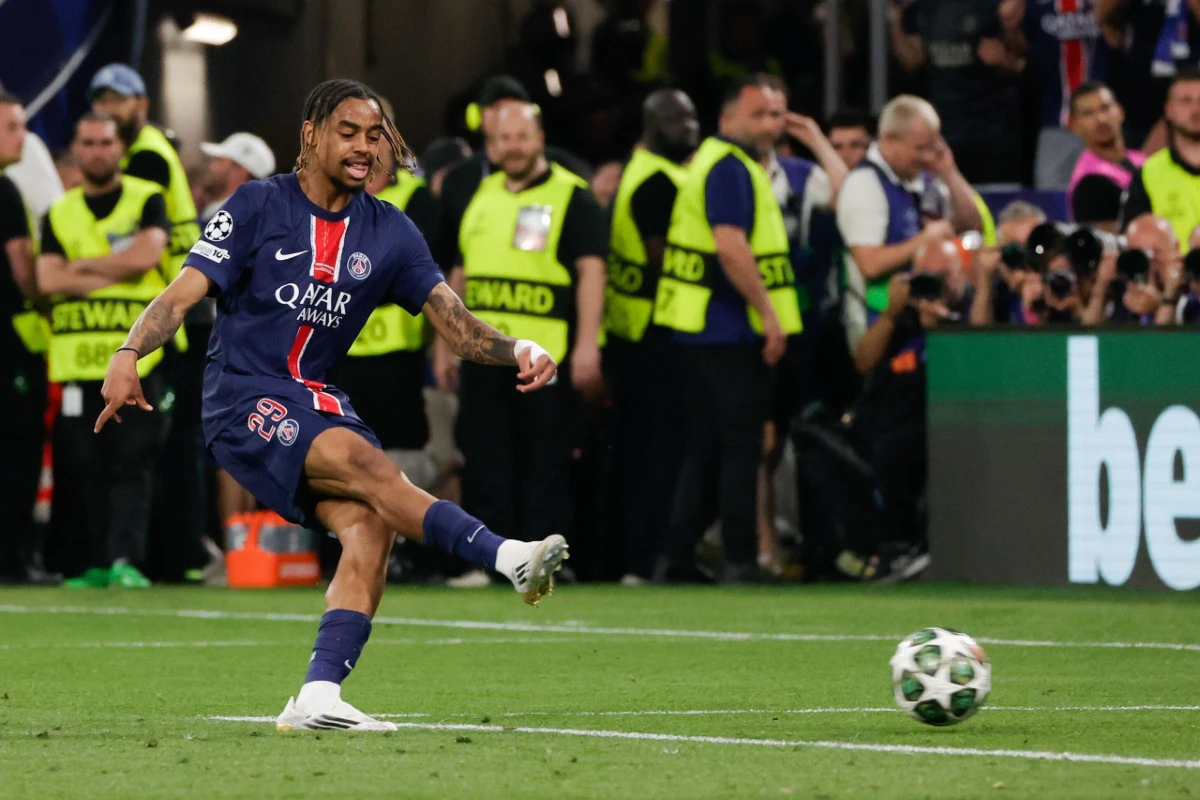 PSG: Un club mythique d'Angleterre sur la piste de Bradley Barcola