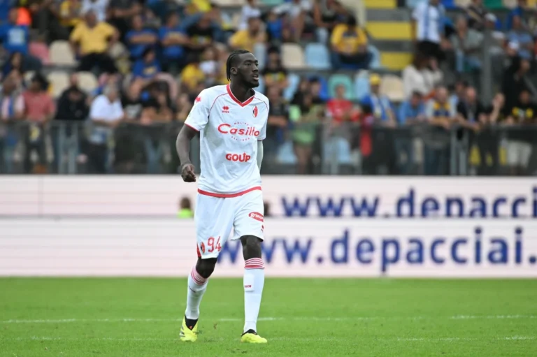 Coli Saco dans le viseur du Paris FC @Alamy