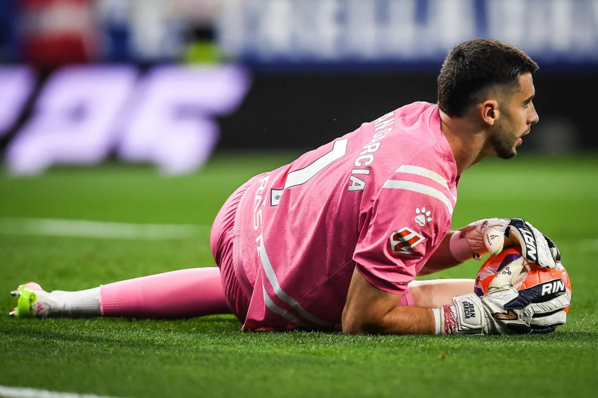 FC Barcelone : Une retouche majeure pour Joan Garcia