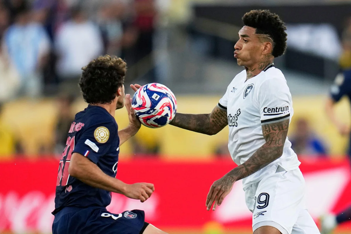 Le PSG observe un buteur brésilien