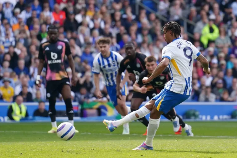 João Pedro visé par Newcastle United ©Alamy