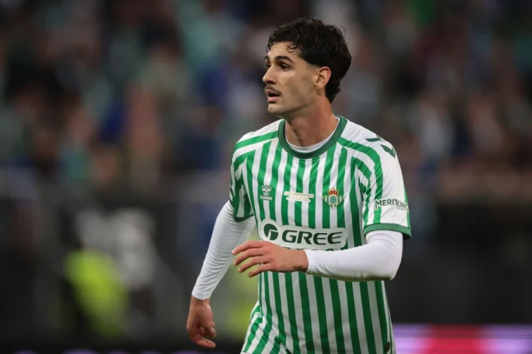 Johnny Cardoso courtisé par l'Atlético Madrid ©Alamy