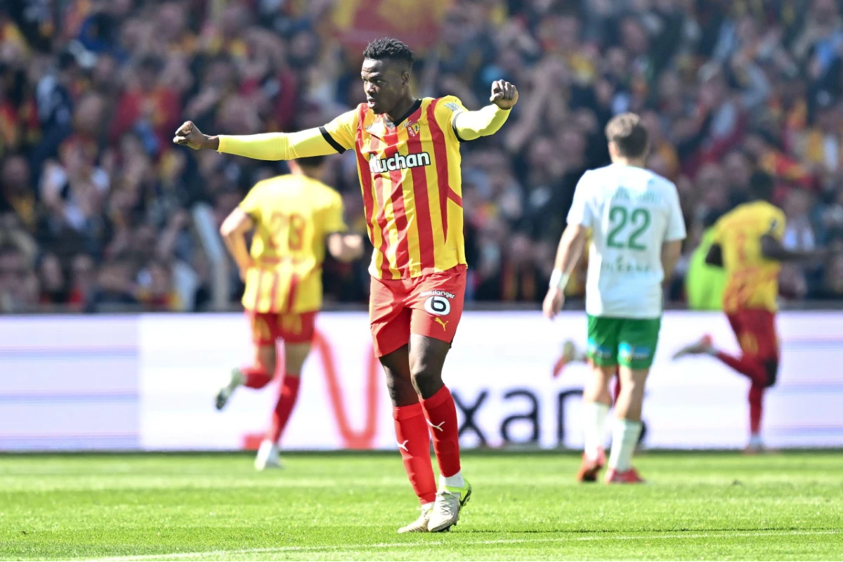 C'est officiel, Nice chipe cette pépite à l'OL