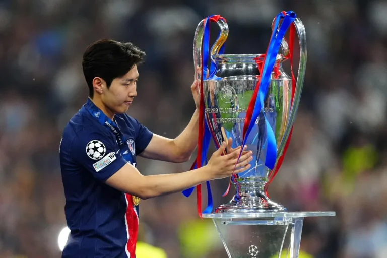 Kang-in Lee visé par l'Atlético Madrid @Alamy