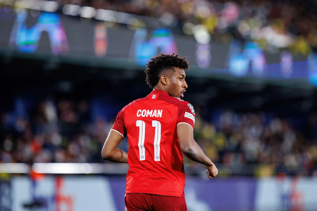 Kingsley Coman souhaite le bienvenu au Bayern à Bradley Barcola