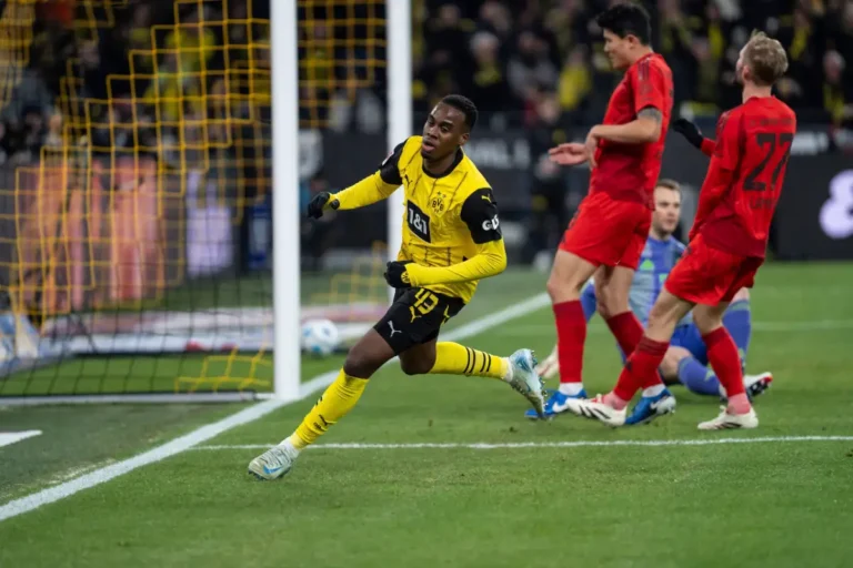 Le Bayern traque cet incroyable crack anglais de Dortmund