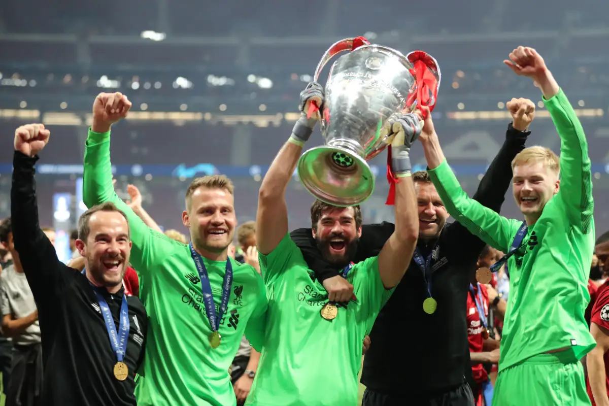 Liverpool : Alisson Becker dit adieu à son plus grand concurrent