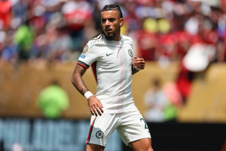 Malo Gusto visé par le Bayern Munich ©Alamy