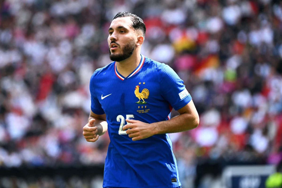 Man City : Bizutage explosif, Rayan Cherki star du micro !