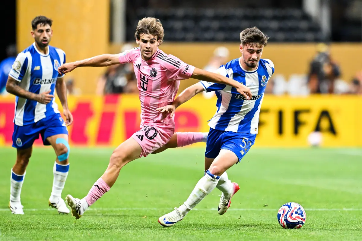 Le Bayer Leverkusen envisage une offre pour un jeune crack portugais