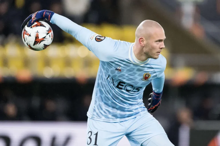 Maxime Dupé avec l'OGC Nice @Alamy