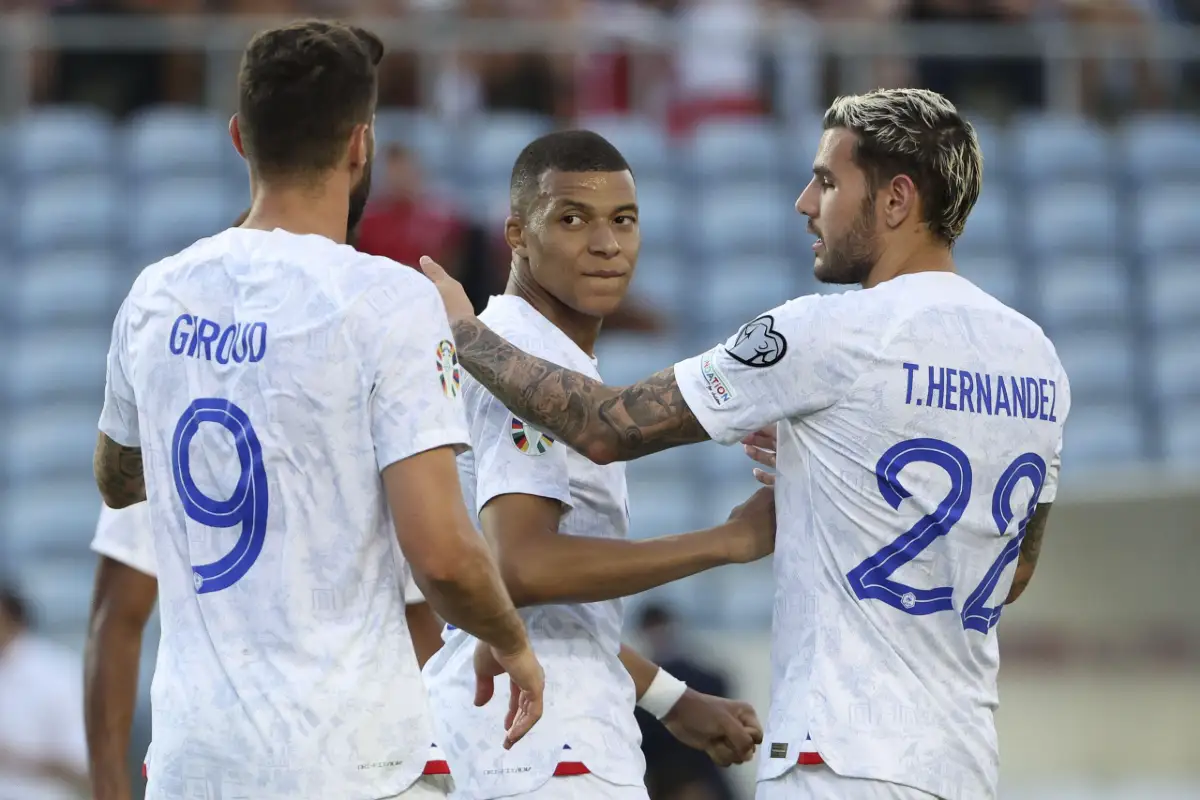 Mbappé menace ouvertement Henry et Giroud