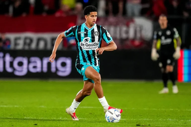 Mohamed Nassoh sous le maillot du Sparta Rotterdam @Alamy