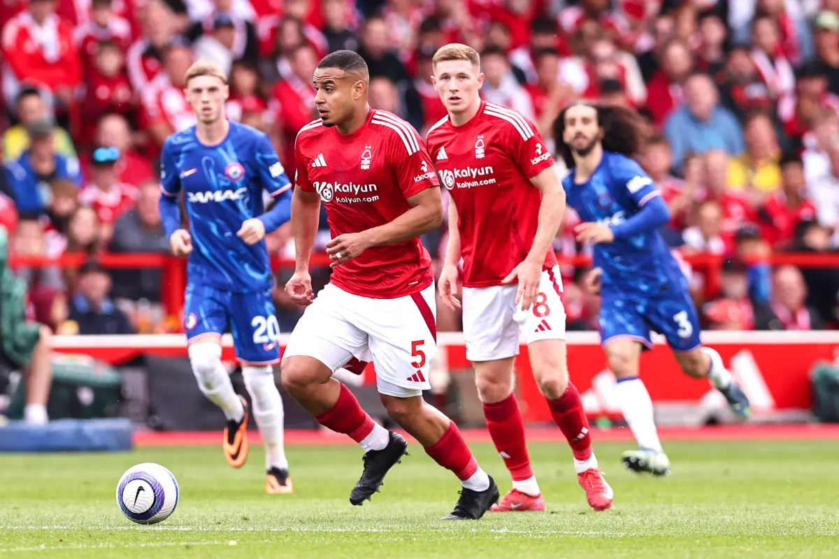 Chelsea active une piste défensive à 80M¬