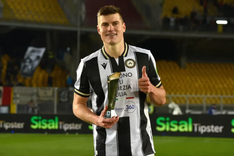 Officiel, la Premier League arrache ce grand défenseur à la Serie A