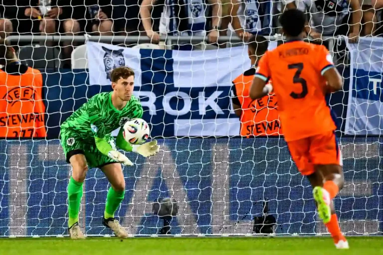 Robin Roefs avec les espoirs neerlandais