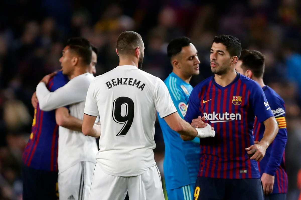 Karim Benzema ou Luis Suarez ? Steven Gerrard tranche