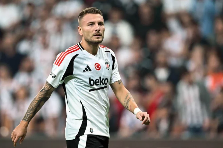 Immobile sous le maillot de Besiktas @Alamy