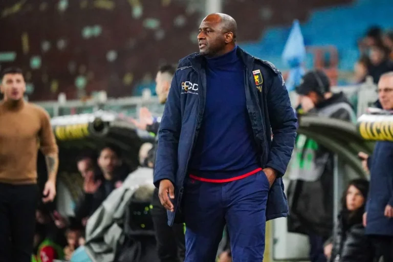 Patrick Vieira en danger au Genoa @Alamy