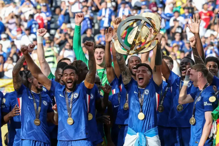 Enzo Fernández avec Chelsea @Alamy