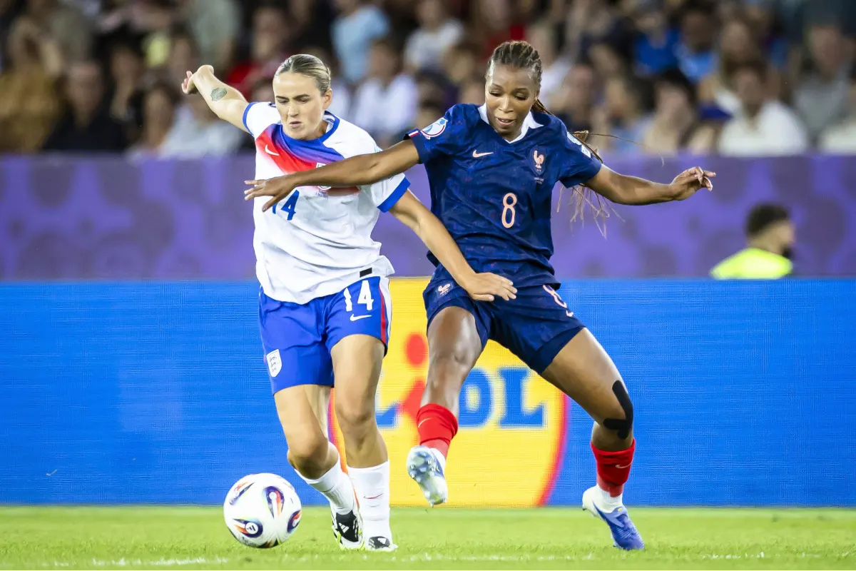 Euro 2025 Fem : La France s'offre l'Angleterre et rejoint les Pays-Bas en tête du groupe