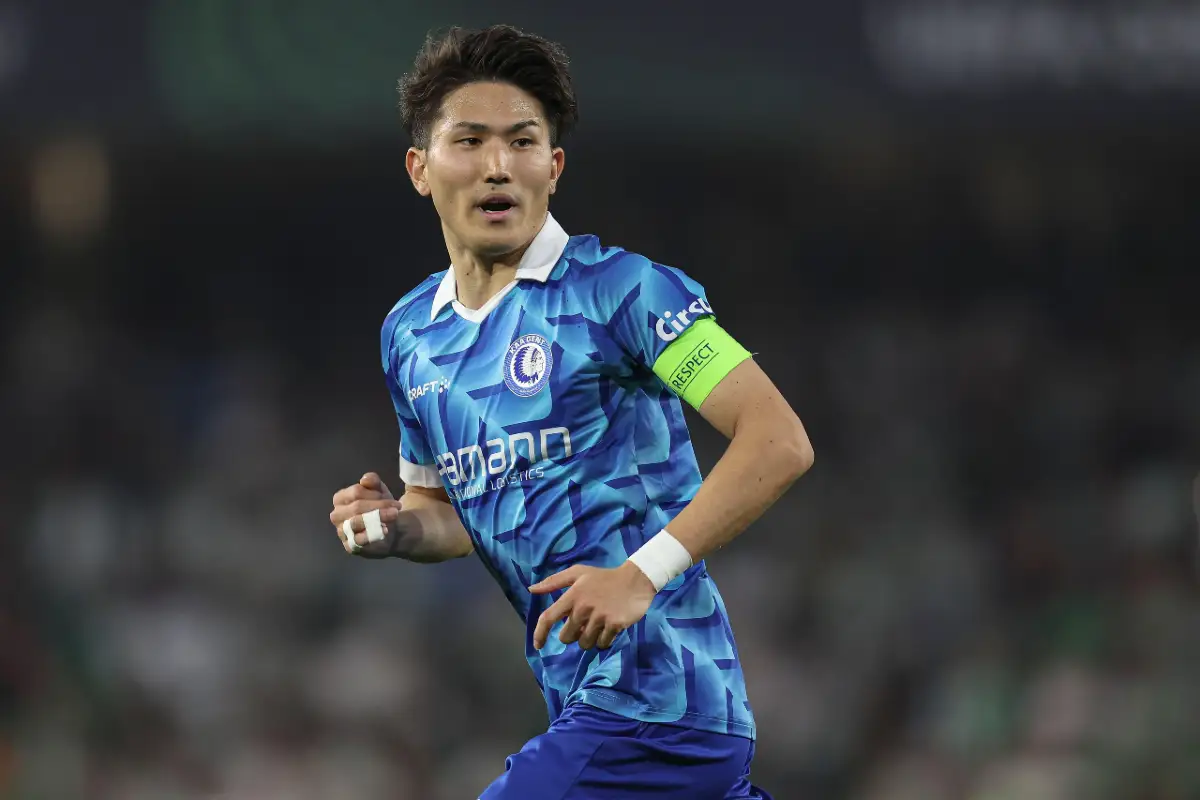 Feyenoord recrute un défenseur japonais très recherché