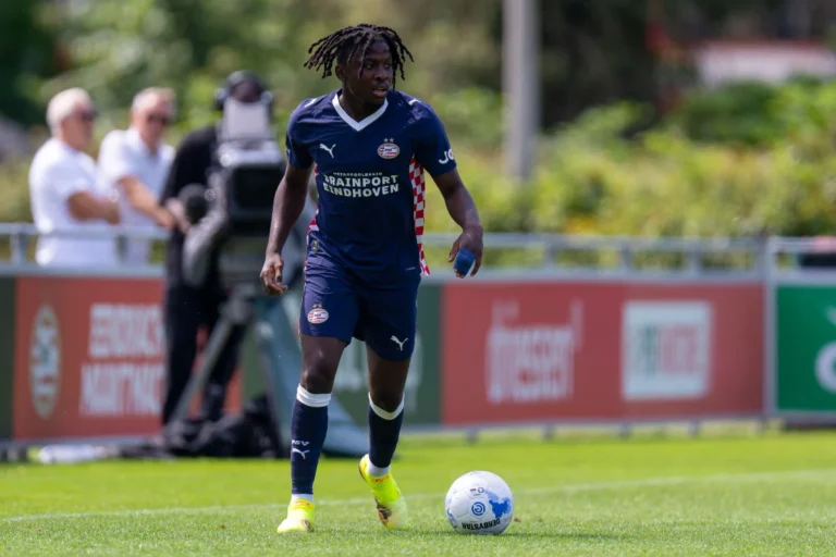 Johan Bakayoko file à Leipzig @Alamy