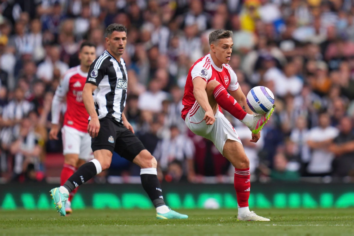 Arsenal: Deux géants allemand se déchirent sur Leandro Trossard
