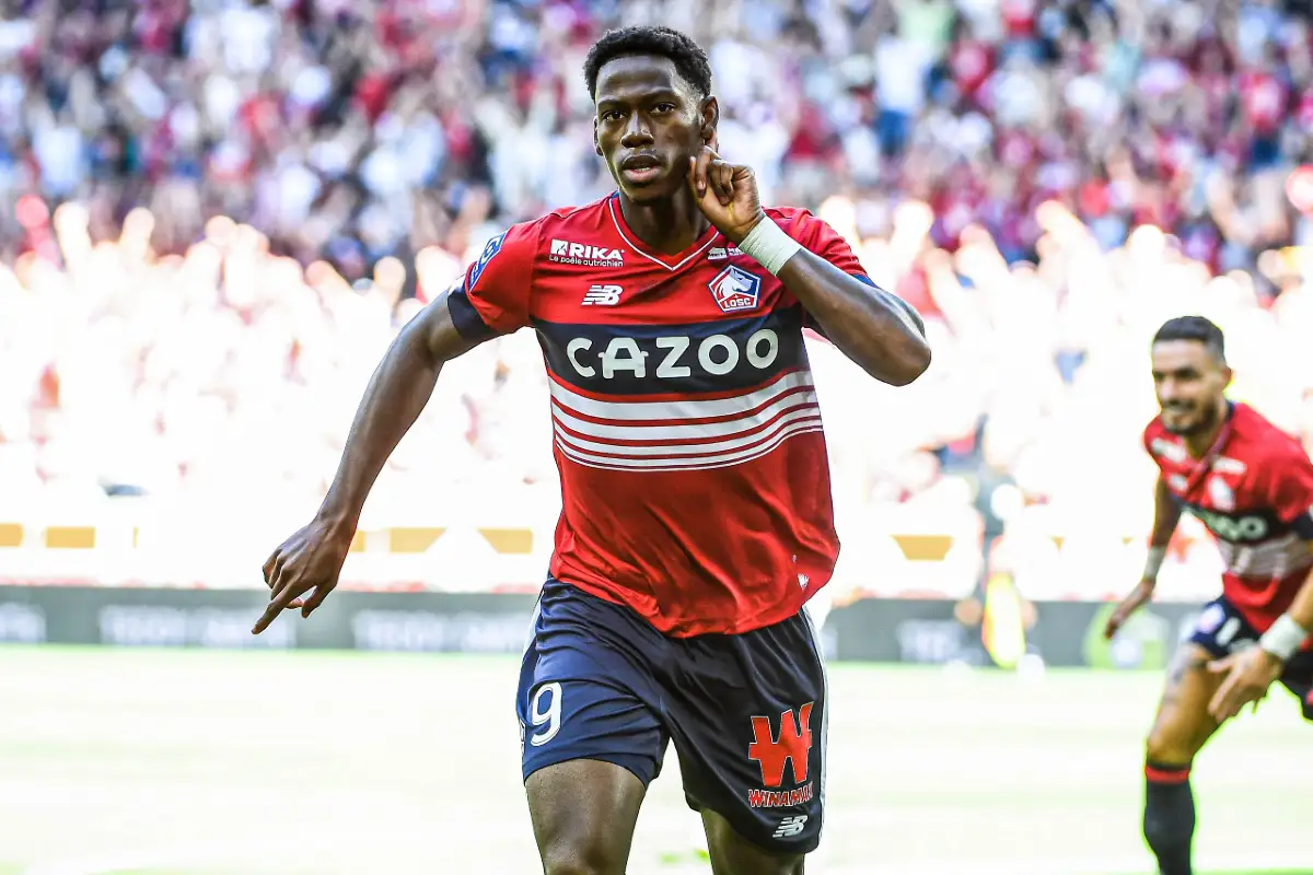 Lille : Jonathan David rejoint son nouveau club (Vidéo)