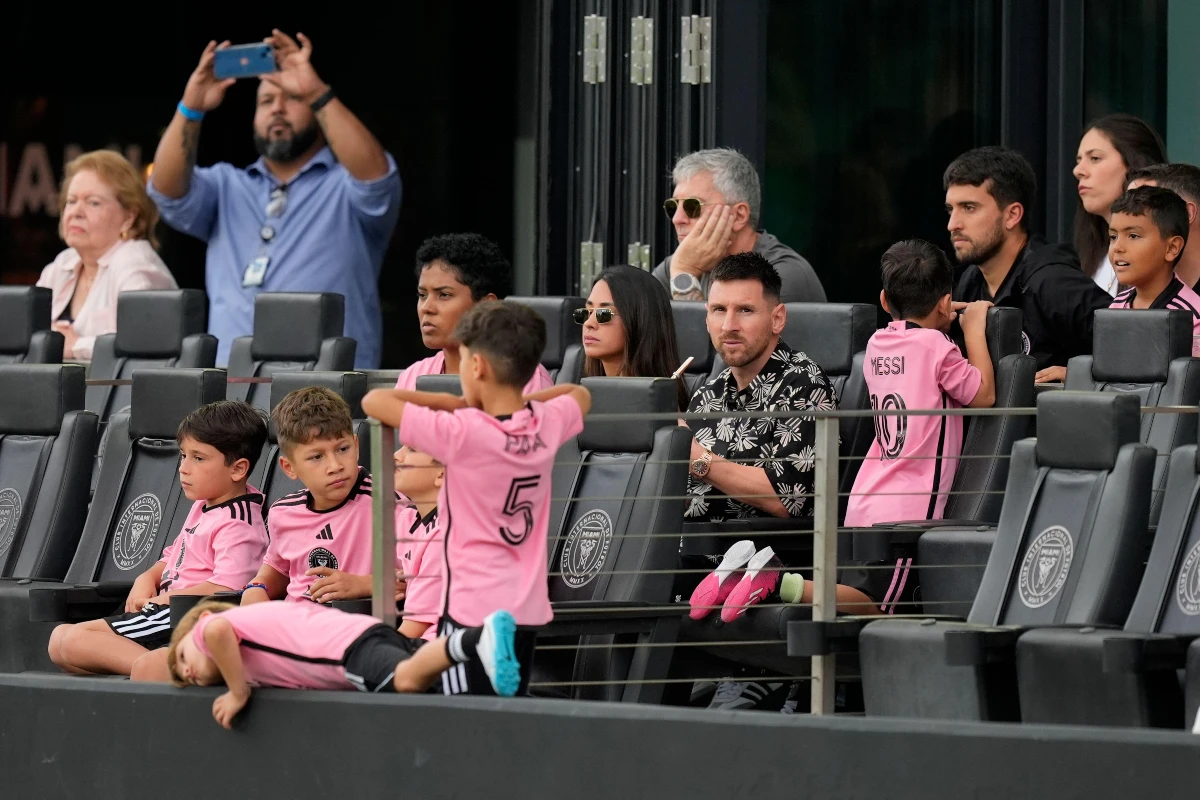 Lionel Messi au contact du monde du rock