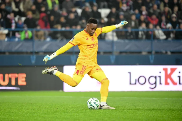 Lionel Mpasi avec Rodez @Alamy