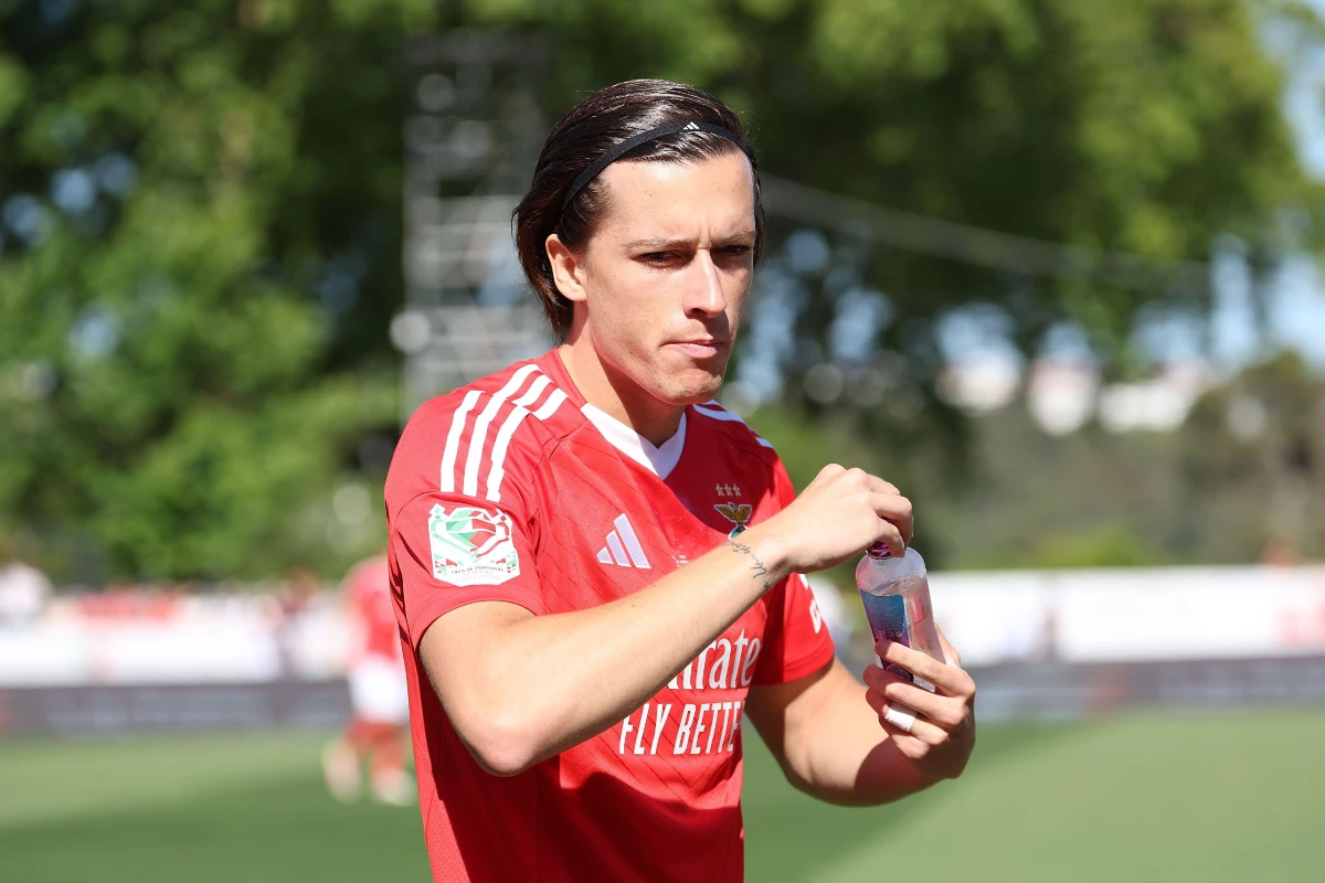 Manchester United applaudit le transfert d'Alvaro Carreras