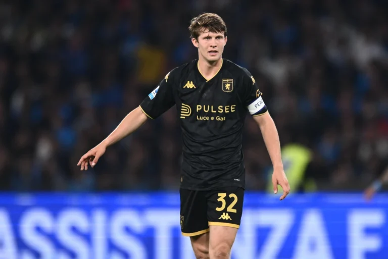 Morten Frendrup sous le maillot du Genoa @Alamy