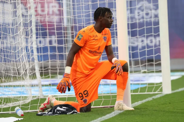 Mory Diaw signe au Havre @Alamy