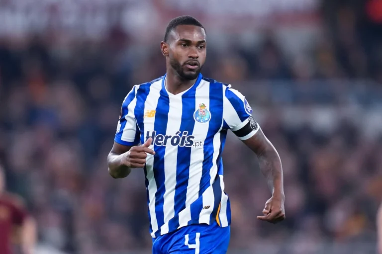 Otávio avec le FC Porto @Alamy