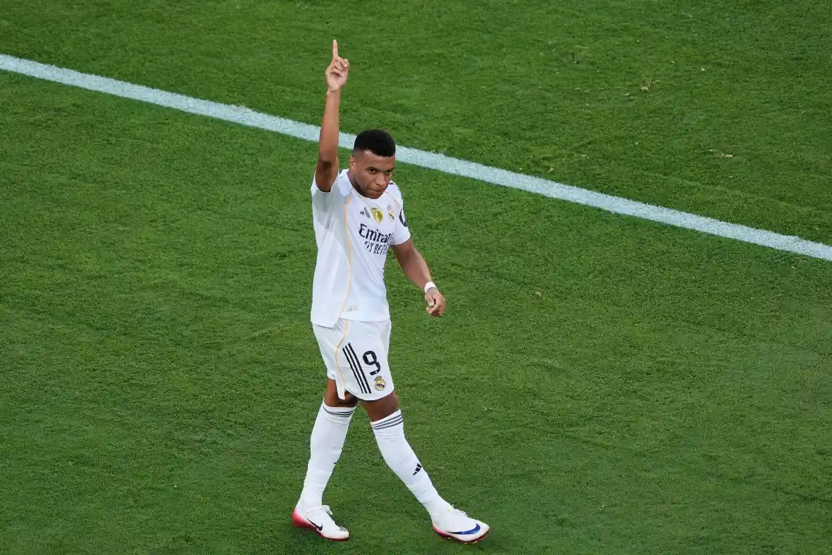 Real Madrid : Kylian Mbappé seul au monde