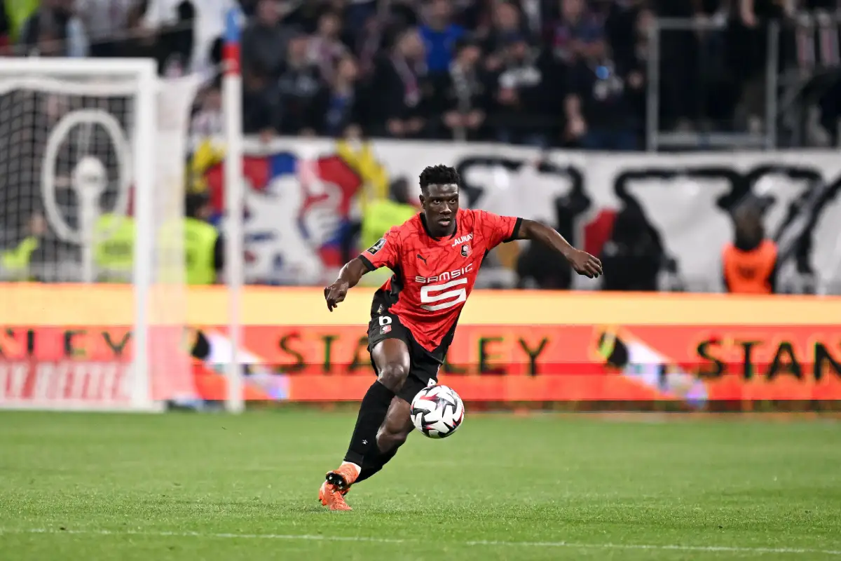 Rennes envoie en exil un joueur néerlandais