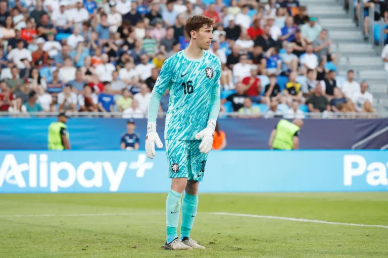 Robin Roefs avec les Pays-Bas @Alamy