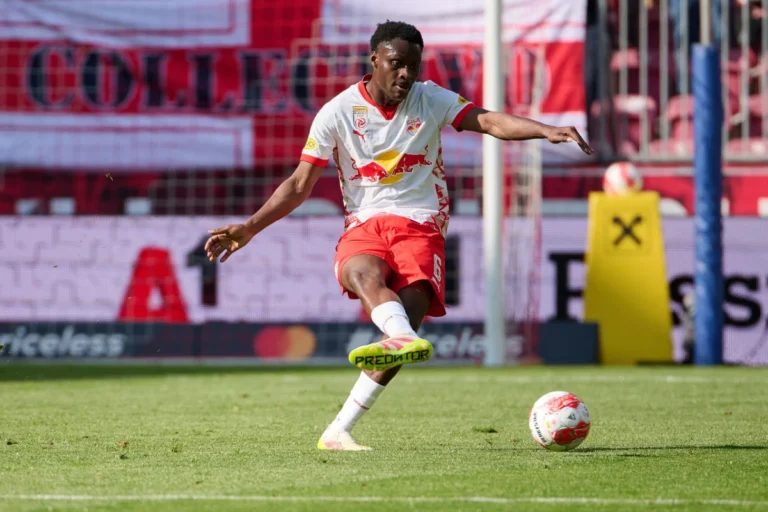 Samson Baidoo débarque à Lens ©Alamy