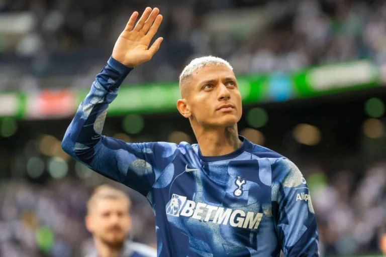 Tottenham : Richarlison visé par un retour au Brésil