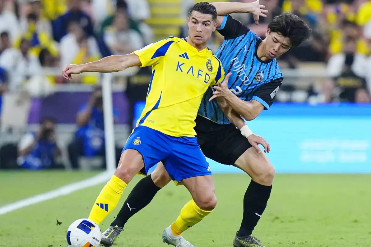 Tottenham recrute un crack japonais de la défense centrale
